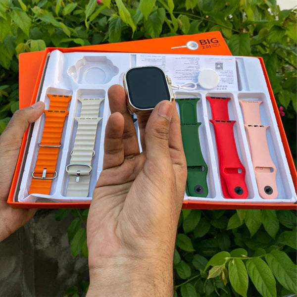 7 in 1 Ultra Smart Watch + Free Earbuds