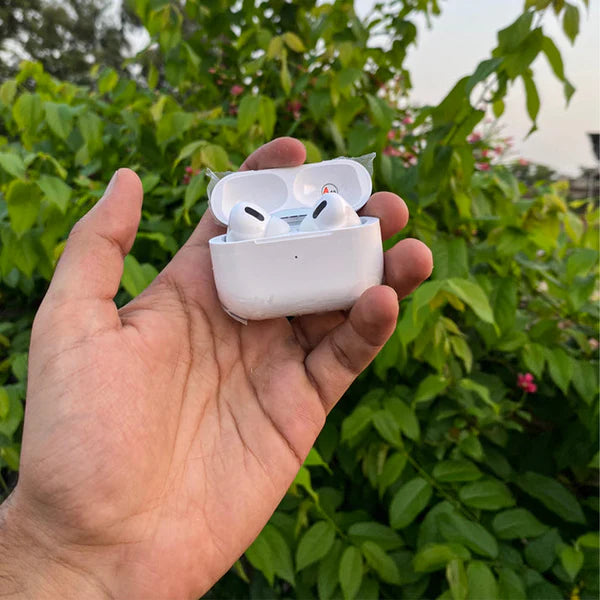 7 in 1 Ultra Smart Watch + Free Earbuds